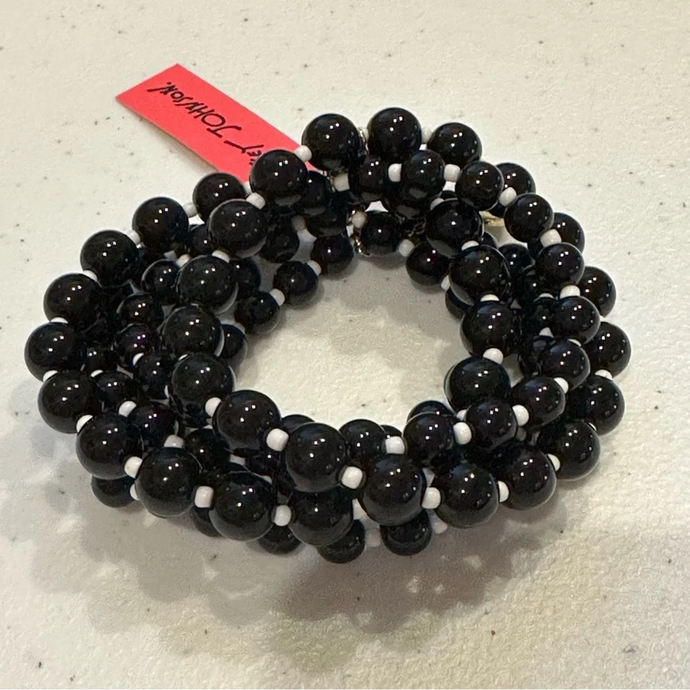 NWT Betsey Johnson Bracelet- stretch 6 strand black & white beaded w/ gold charm - Picture 7 of 10